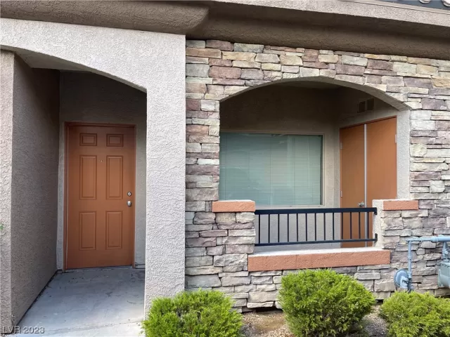 MLS: 2522215 Condo For Sale