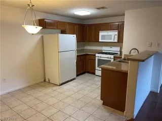 Photo #2: 2522215 Listing