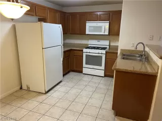 Photo #3: 2522215 Listing