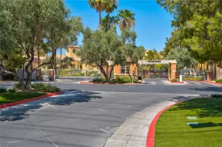 Photo #1: 2522220 Listing 