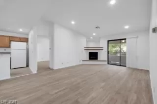 Photo #4: 2522232 Listing 