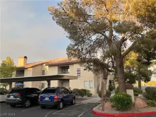 Photo #1: 2522259 Listing 