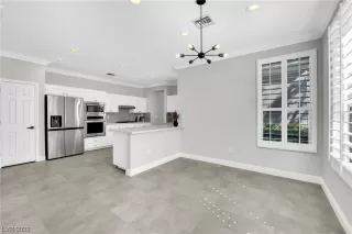 Photo #3: 2522260 Listing