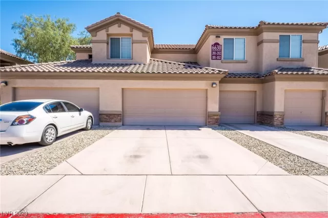 MLS: 2522276 Condo For Sale