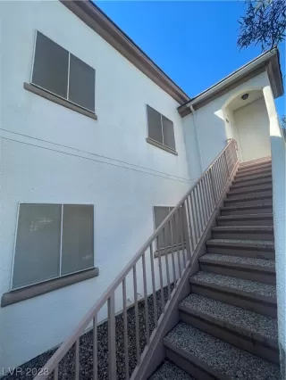 Photo #1: 2522289 Listing 