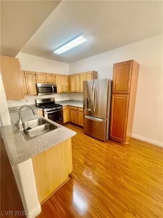 Photo #5: 2522289 Listing 