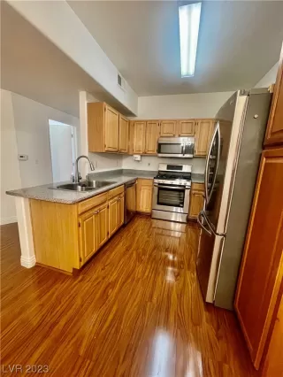 Photo #6: 2522289 Listing 