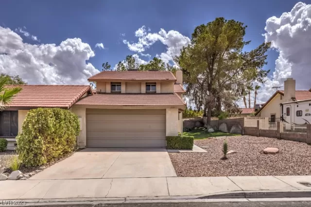 MLS: 2522312 Condo For Sale