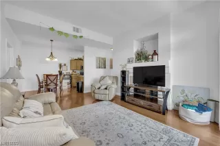 Photo #1: 2522327 Listing 