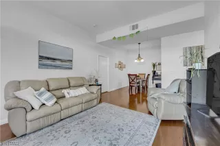 Photo #2: 2522327 Listing 