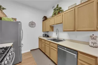 Photo #6: 2522327 Listing 