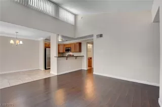 Photo #1: 2522366 Listing