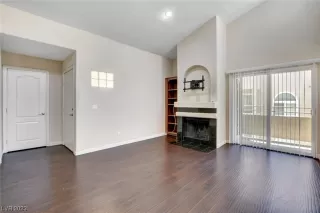 Photo #3: 2522366 Listing