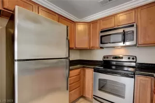 Photo #6: 2522366 Listing