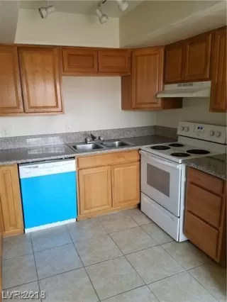 Photo #4: 2522368 Listing 