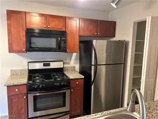 Photo #2: 2522372 Listing 