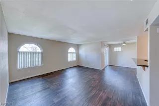 Photo #5: 2522374 Listing