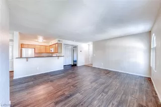 Photo #6: 2522374 Listing