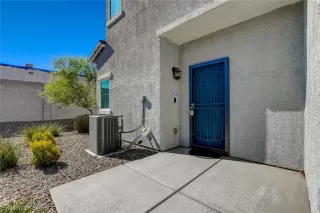 Photo #3: 2522382 Listing