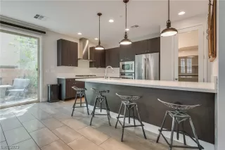 Photo #2: 2522387 Listing