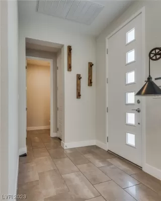 Photo #4: 2522387 Listing