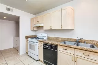 Photo #4: 2522393 Listing 