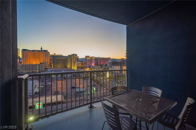 MLS: 2522399 Condo For Sale