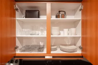 Photo #6: 2522399 Listing