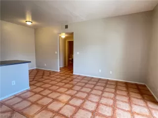 Photo #2: 2522469 Listing 