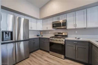 Photo #3: 2522537 Listing