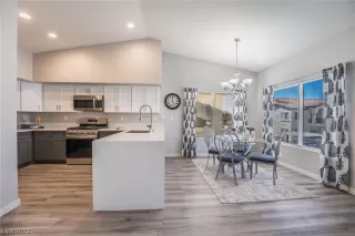 Photo #4: 2522537 Listing