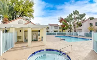 Photo #1: 2522554 Listing