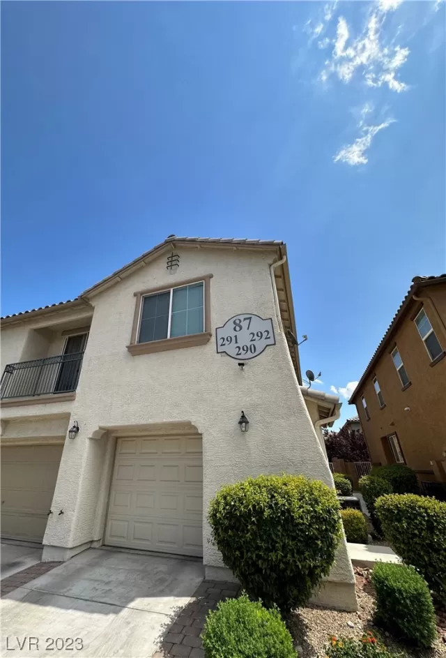 MLS: 2522571 Condo For Sale