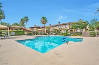 Photo #3: 2522576 Listing