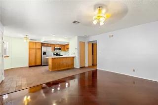 Photo #2: 2522584 Listing