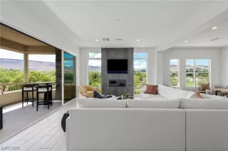 Photo #3: 2522593 Listing