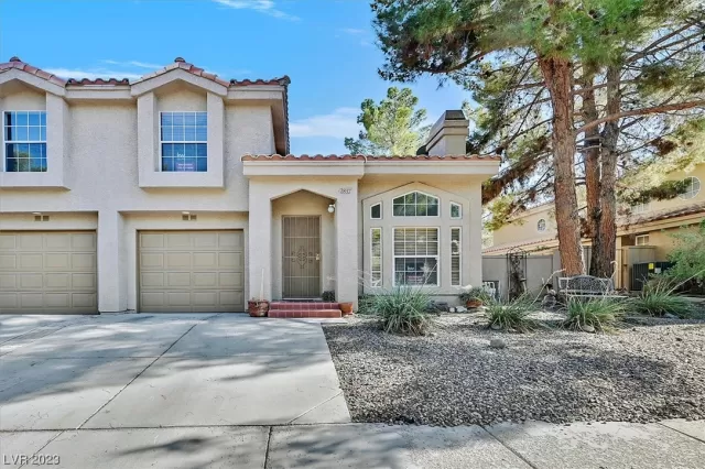 MLS: 2522624 Condo For Sale