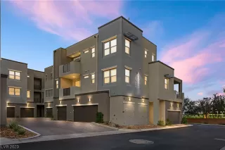 Photo #1: 2522647 Listing