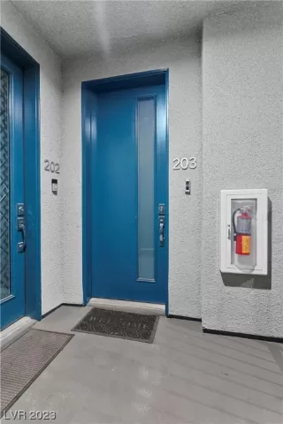 Photo #4: 2522647 Listing