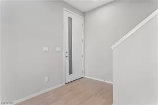 Photo #5: 2522647 Listing