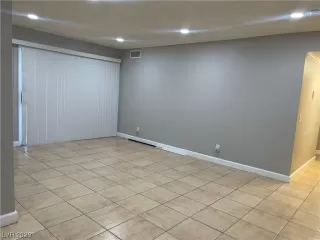 Photo #6: 2522721 Listing 