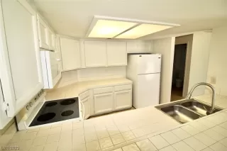 Photo #5: 2522727 Listing 