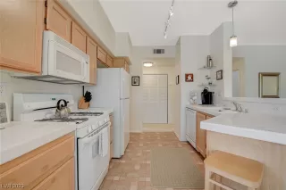 Photo #3: 2522736 Listing