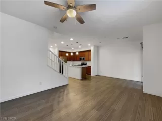 Photo #2: 2522789 Listing