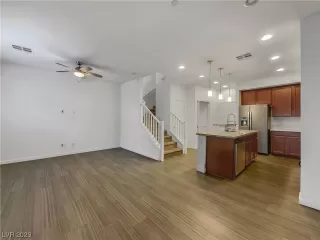 Photo #3: 2522789 Listing