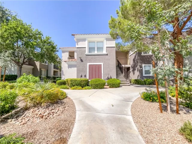 MLS: 2522790 Condo For Sale