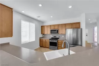 Photo #5: 2522815 Listing 