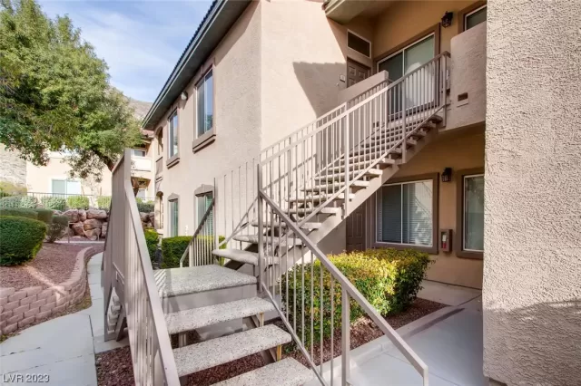 MLS: 2522883 Condo For Sale