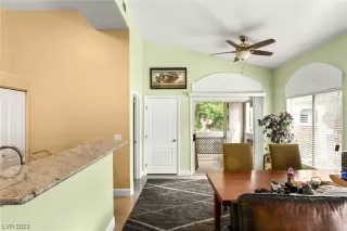 Photo #4: 2522896 Listing 