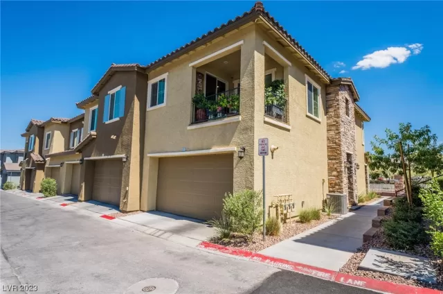 MLS: 2522908 Condo For Sale
